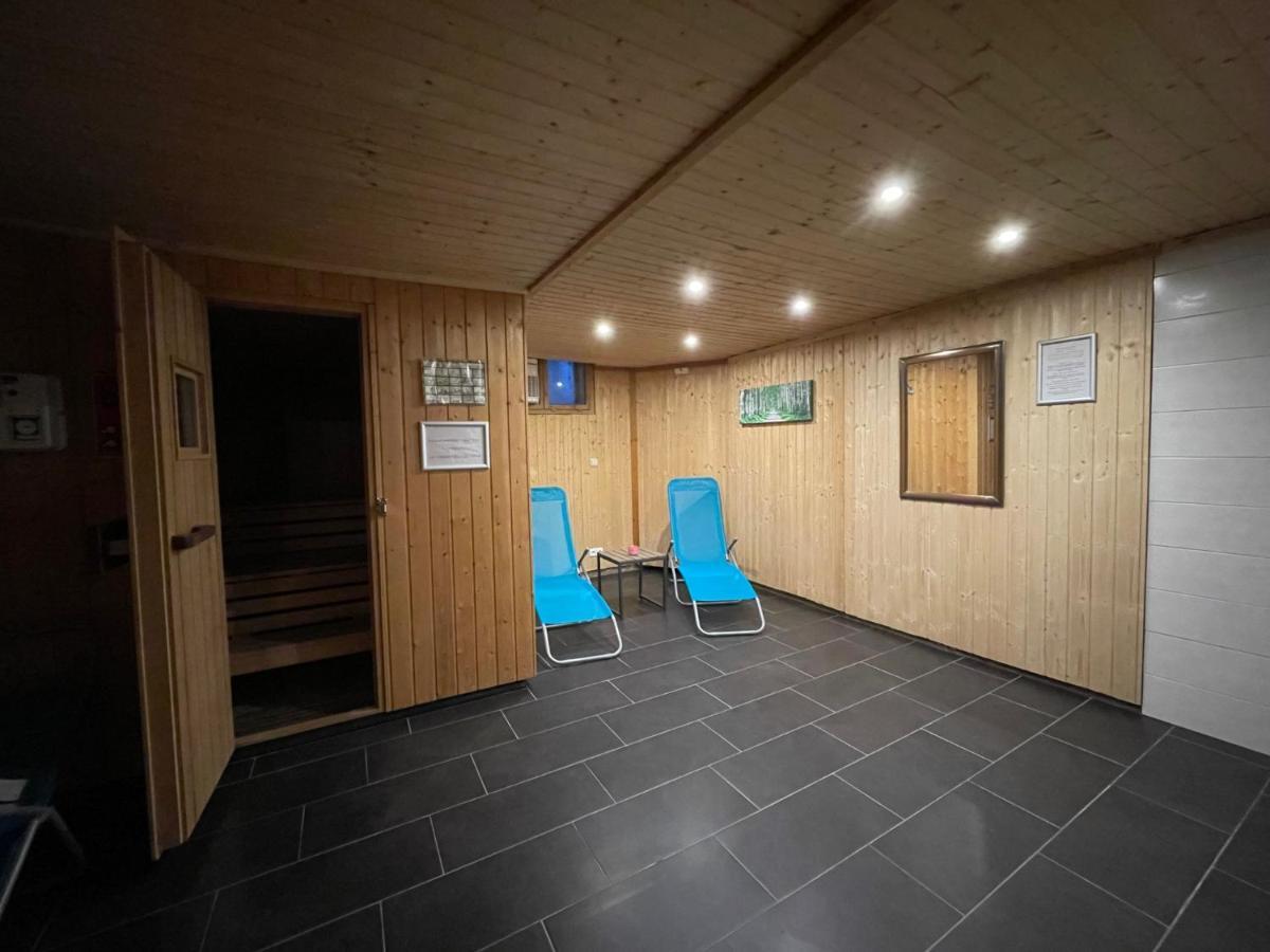 Geraeumiges Domizil Mit Bergblick Und Sauna Oberwössen Kültér fotó